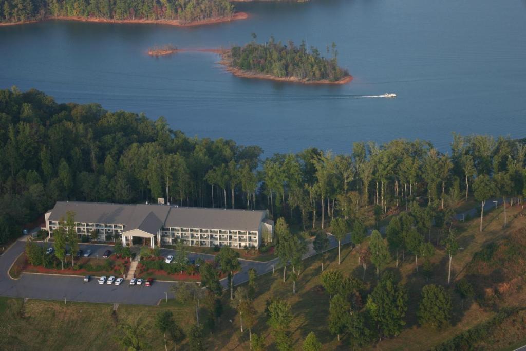 Lake Chatuge Lodge Hiawassee Exterior photo