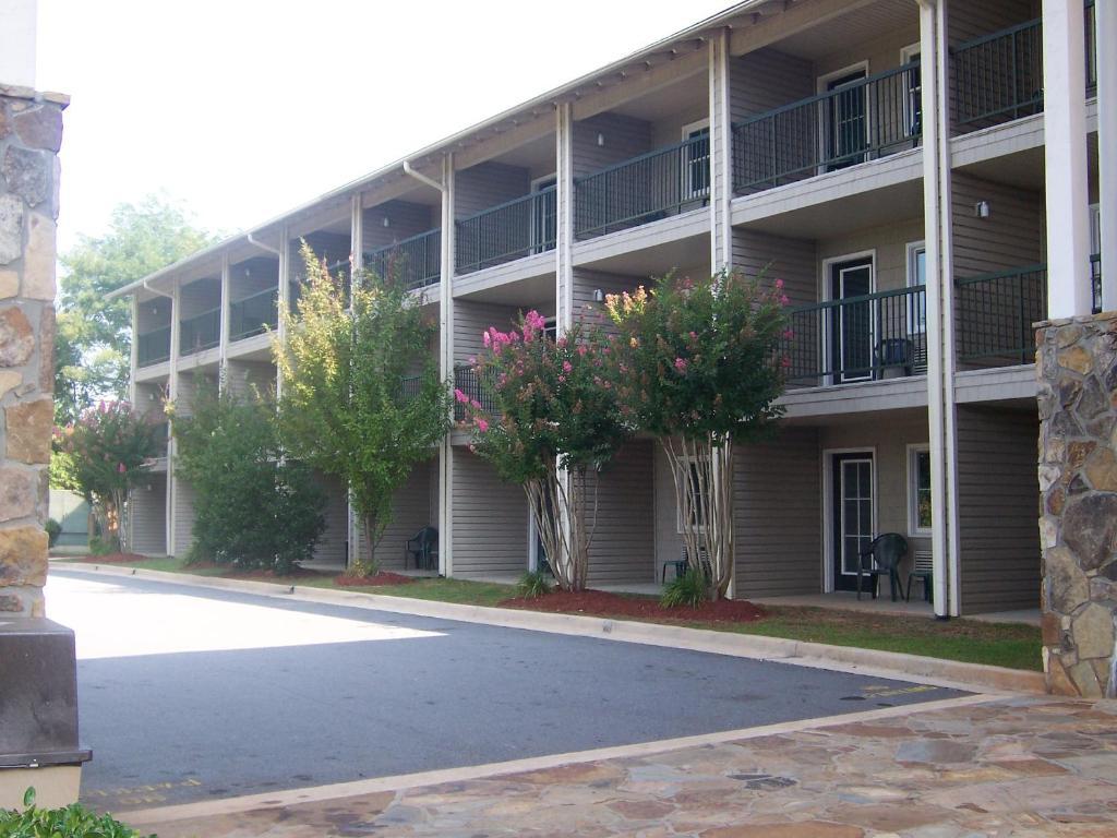 Lake Chatuge Lodge Hiawassee Exterior photo